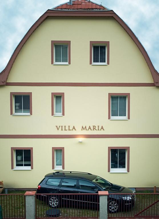 Pension Villa Maria カルロヴィ・ヴァリ エクステリア 写真